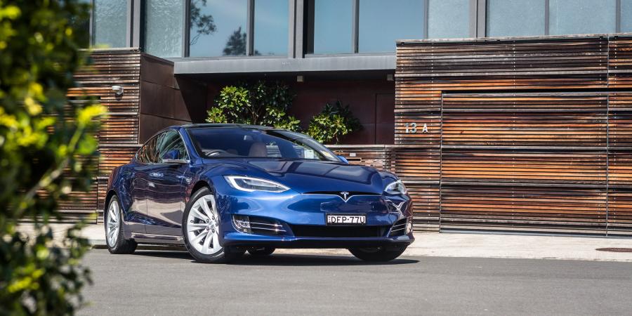  Tesla Model S 75D 2016 года  (AU) (фото 2 из 11)